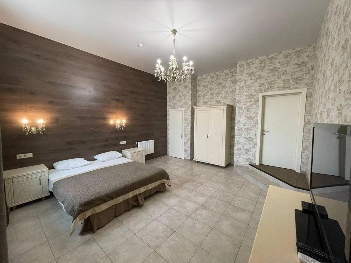 Borovik Hotel Novosilki Buitenkant foto