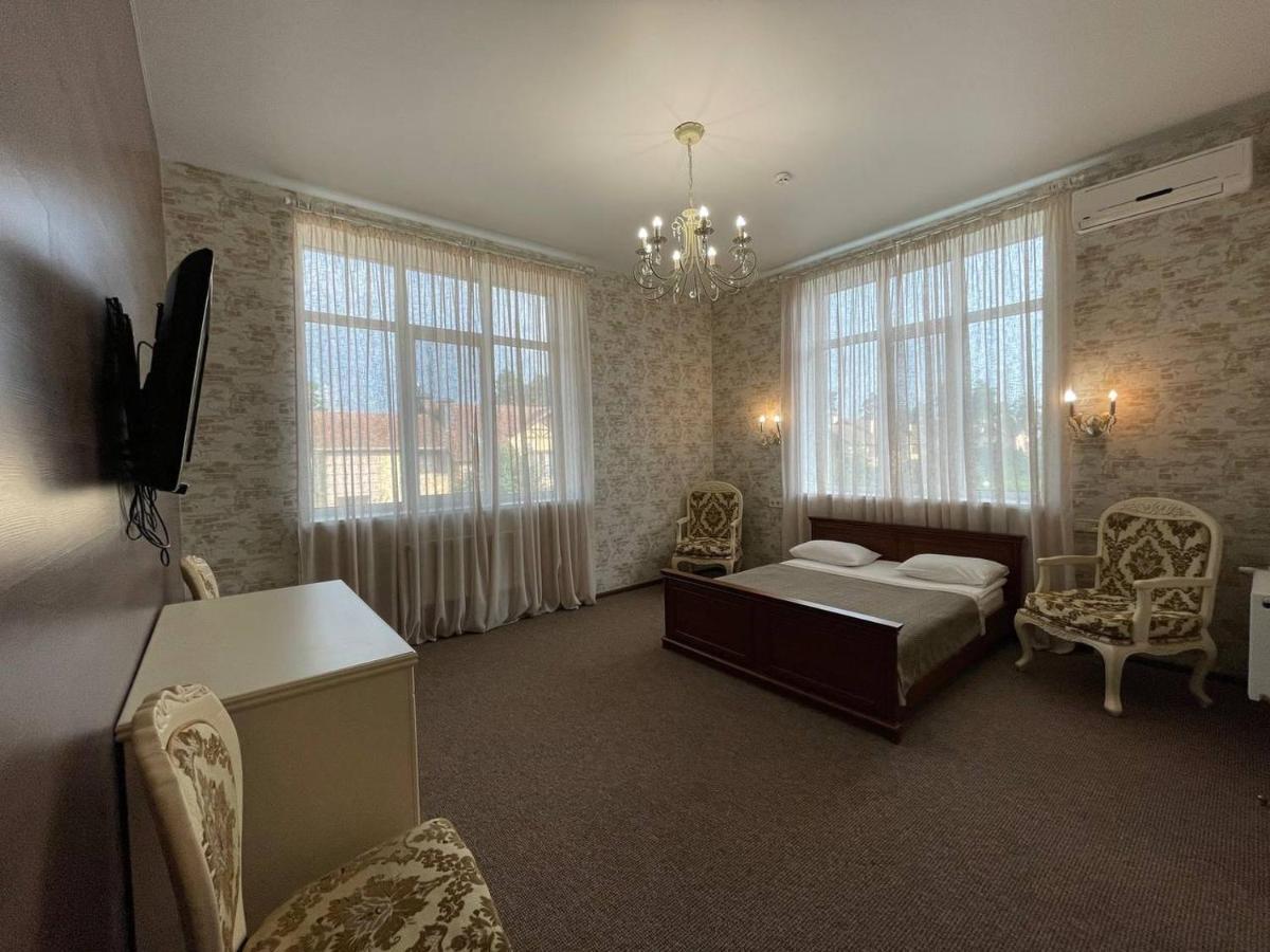 Borovik Hotel Novosilki Buitenkant foto