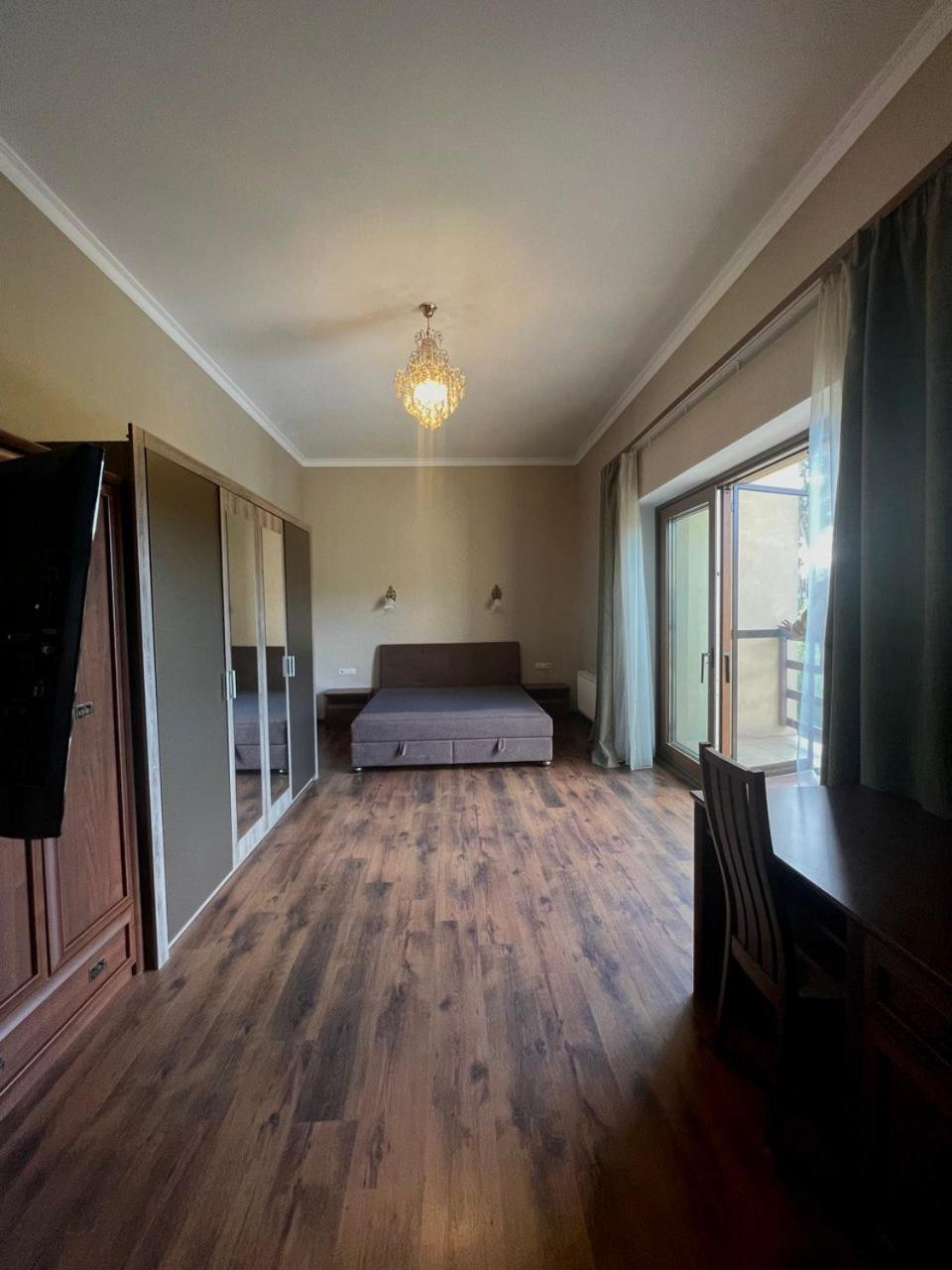 Borovik Hotel Novosilki Buitenkant foto